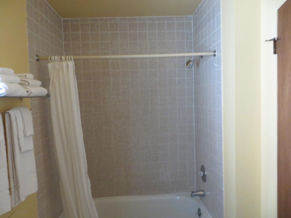 Scottish Inns Elko Room photo